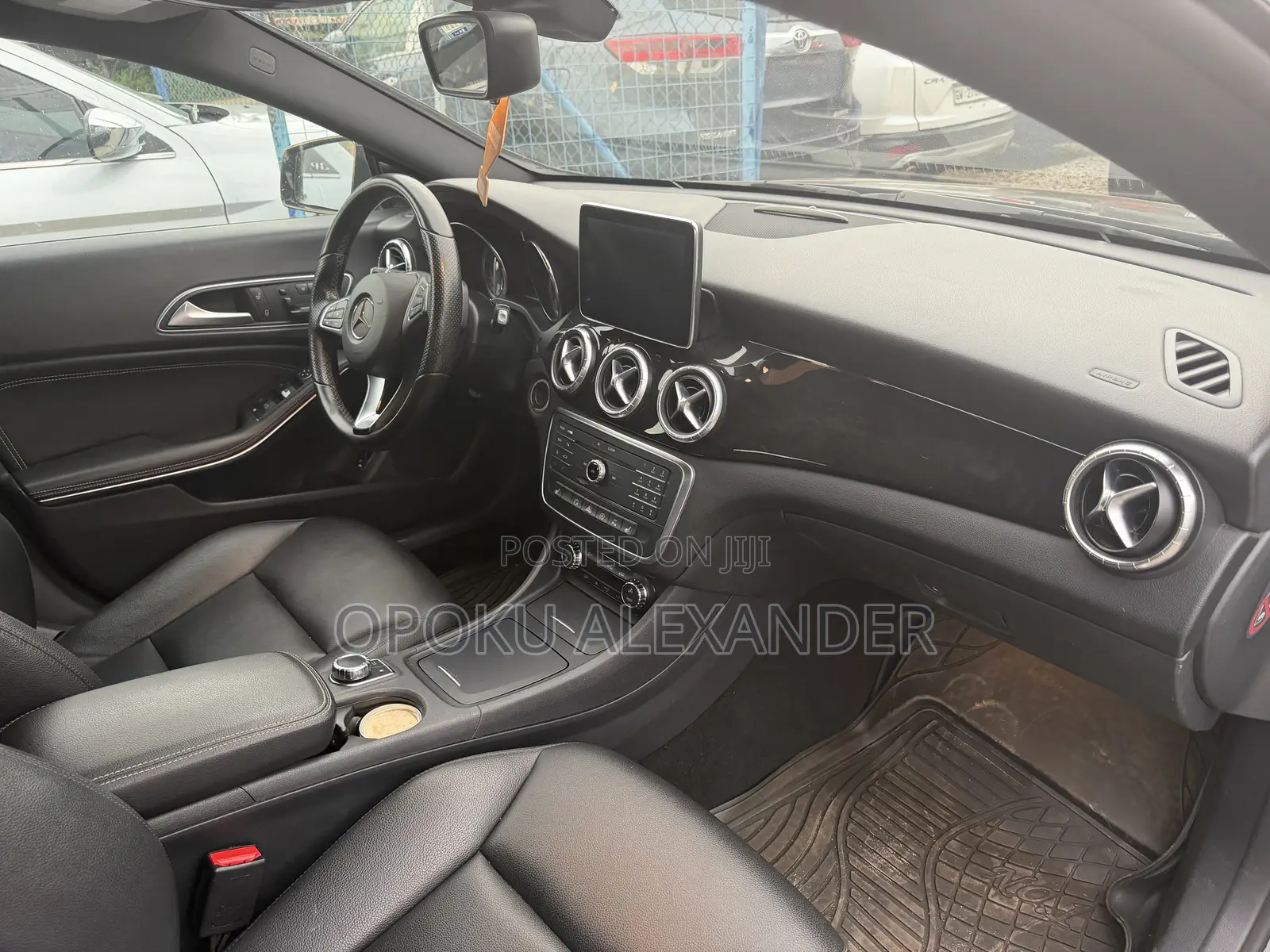 Mercedes-Benz GLA 250 2016 Black