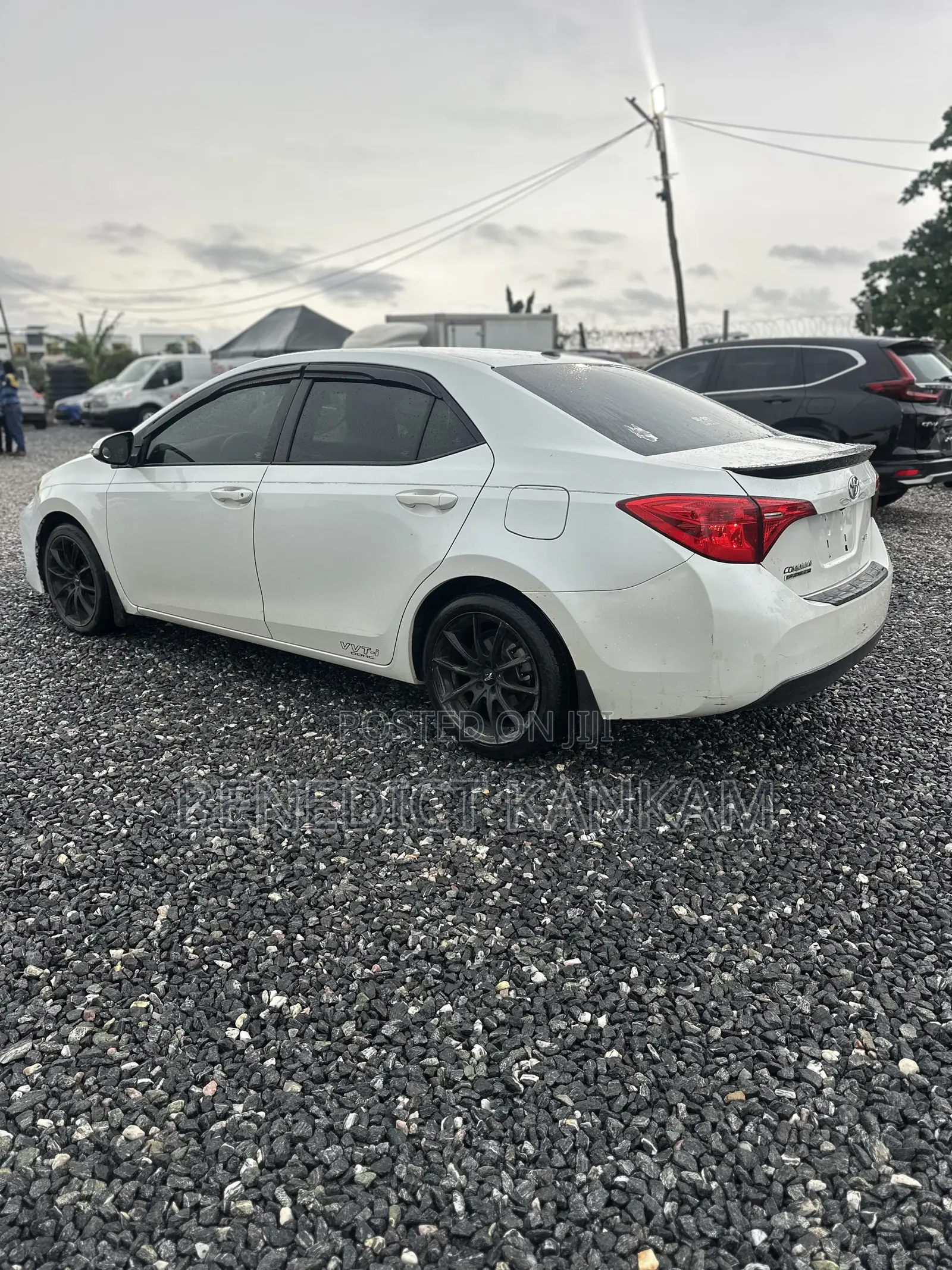 Toyota Corolla SE Special Edition 4dr Sedan (1.8L 4cyl CVT) 2017 White