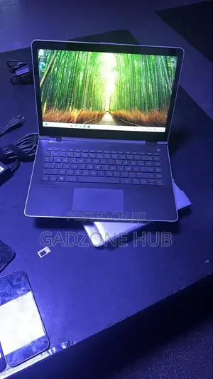 Laptop HP Pavilion x360 8GB Intel Core i3 SSD 250GB