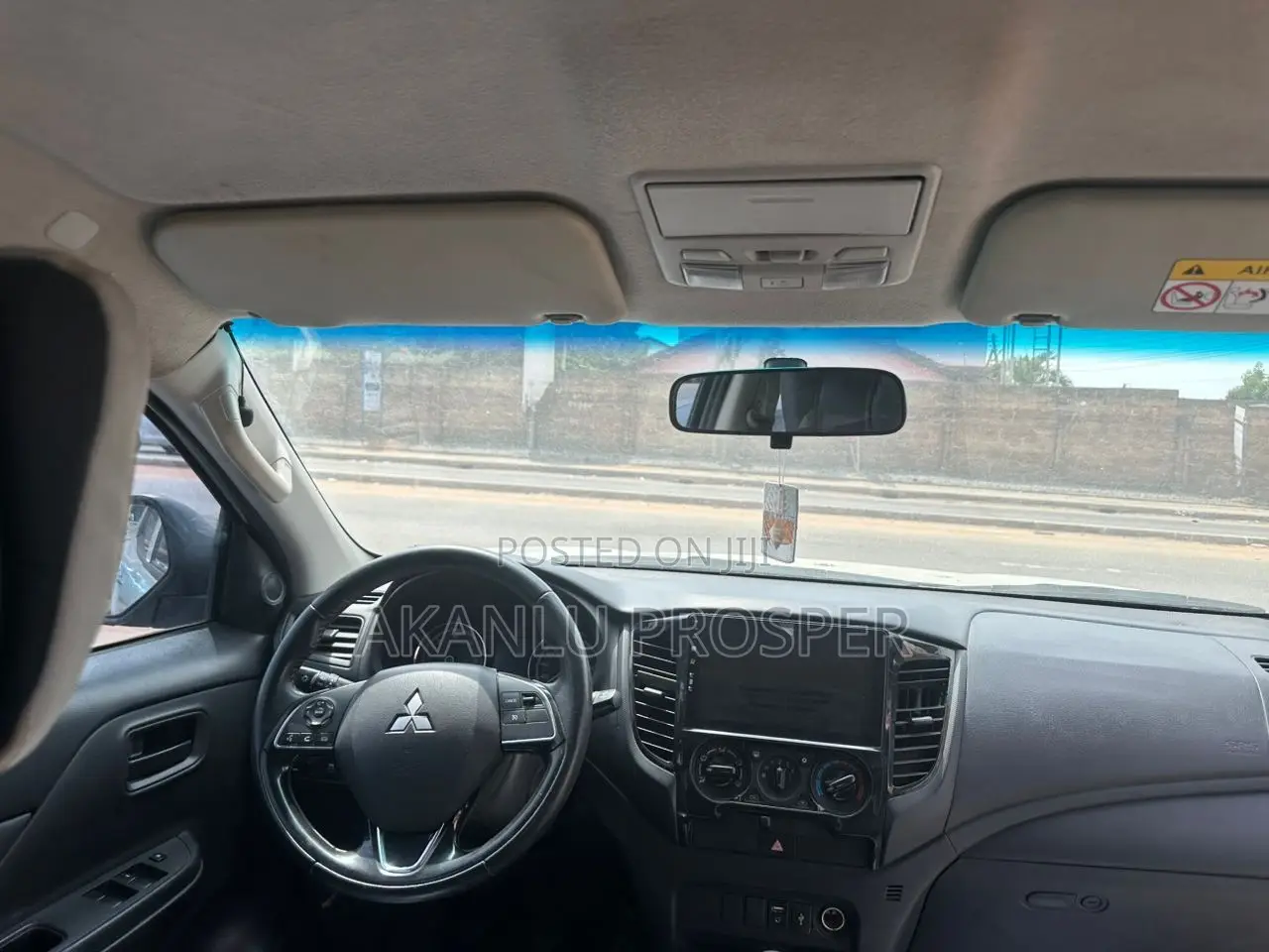 Mitsubishi L200 2023 White