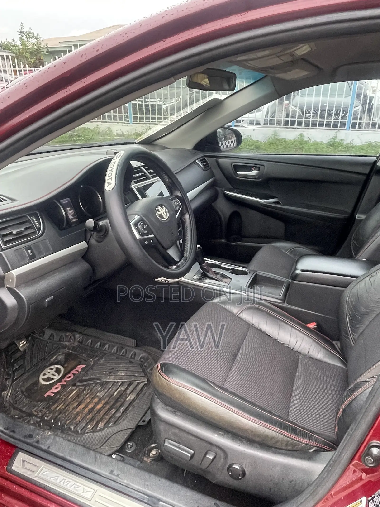 Toyota Camry SE 4dr Sedan (2.5L 4cyl 6A) 2016 Red