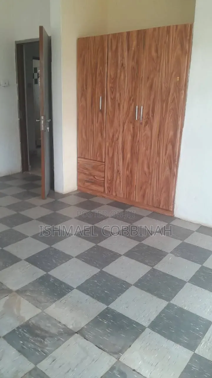 5bdrm House in Ishmit Housing Hub, New Site for rent