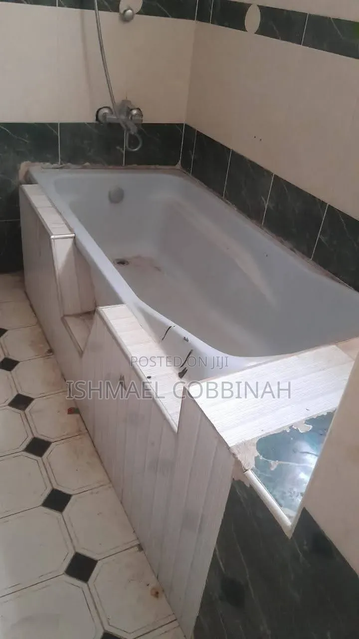 5bdrm House in Ishmit Housing Hub, New Site for rent