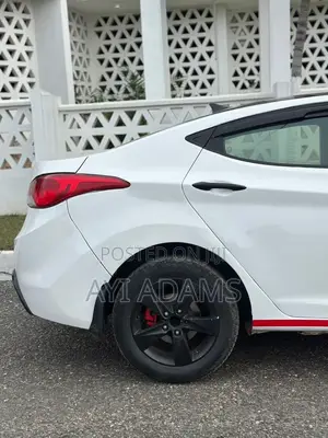 Hyundai Elantra GLS Sedan FWD (1.8L 4cyl 6A) 2013 White