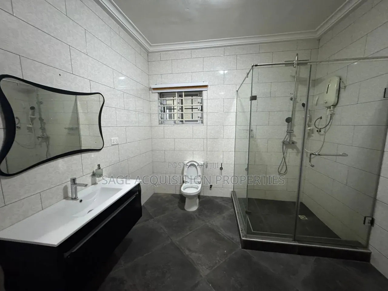 3bdrm House in East Airport, American House for rent