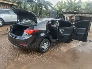 Hyundai Elantra 2015 Black