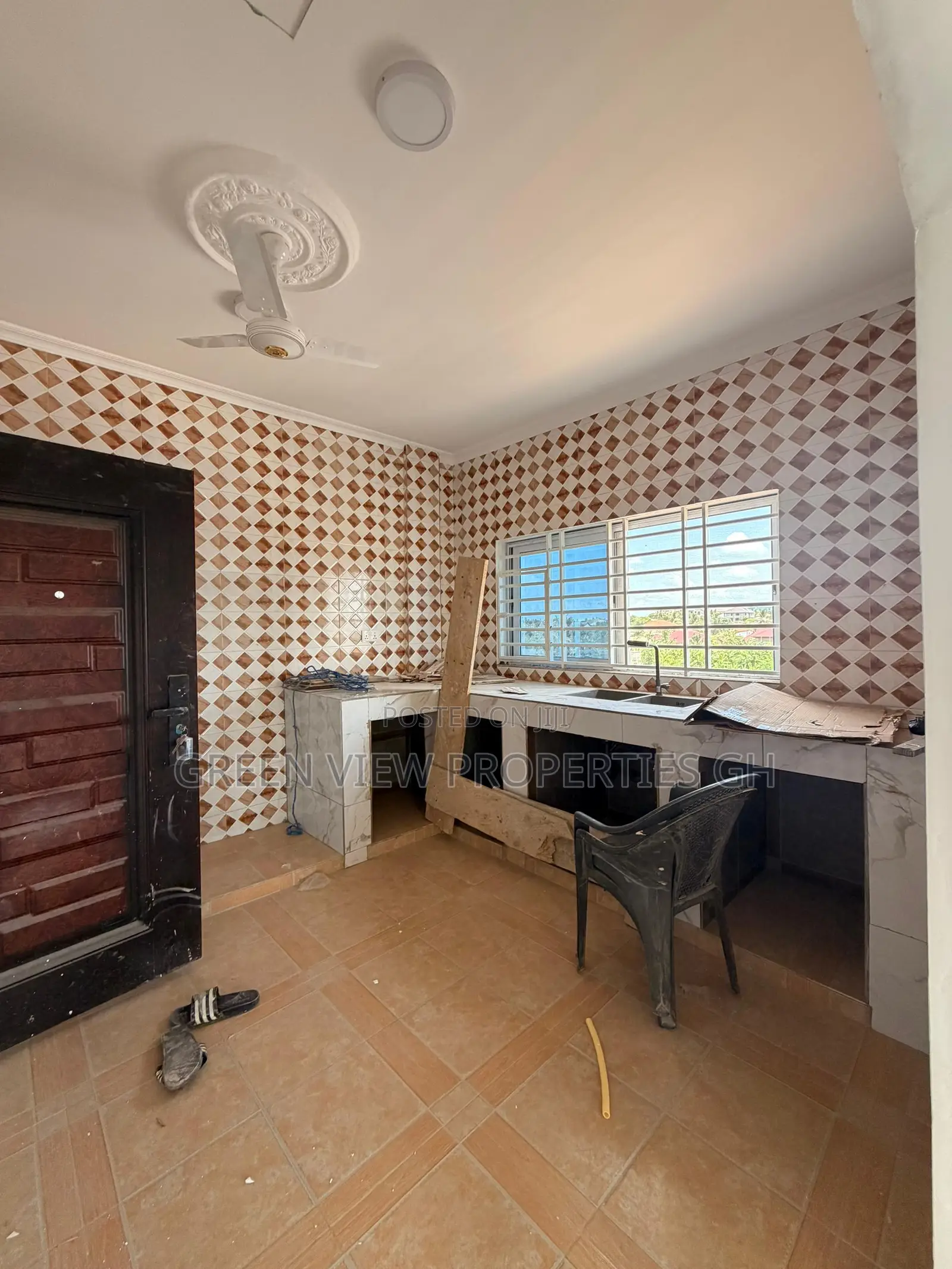 3bdrm Apartment in Kasoa for rent