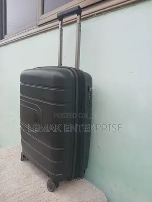 It Luggage Eco-Tough Hardside Spinner Traveling Suitcase