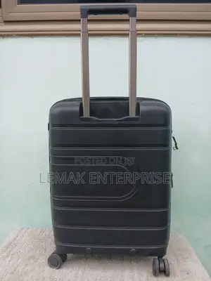 It Luggage Eco-Tough Hardside Spinner Traveling Suitcase