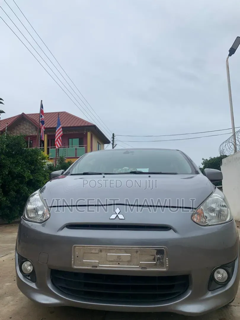 Mitsubishi Spacestar 2015 Gray