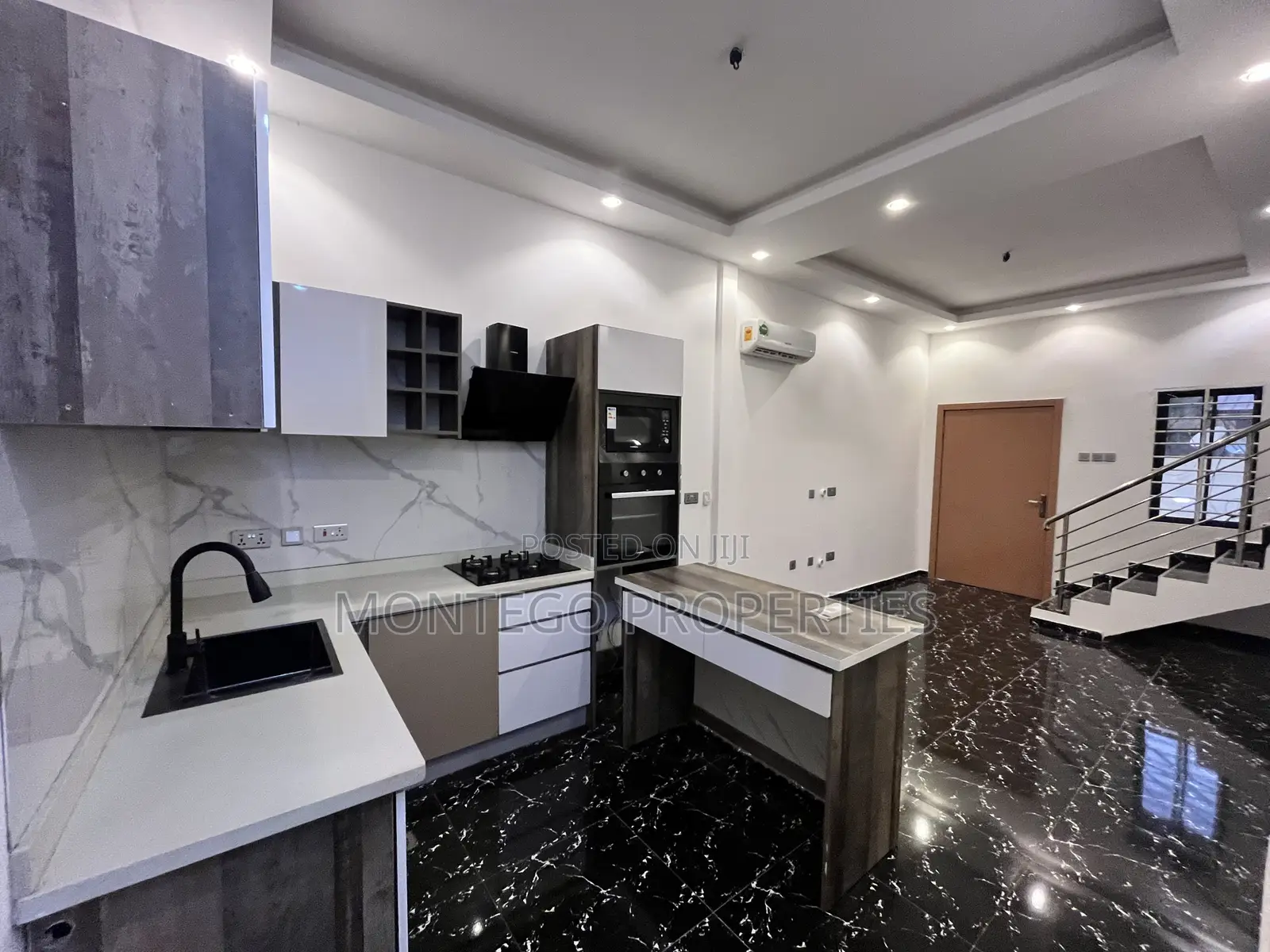 2bdrm House in Adjiringanor, School Junction for rent