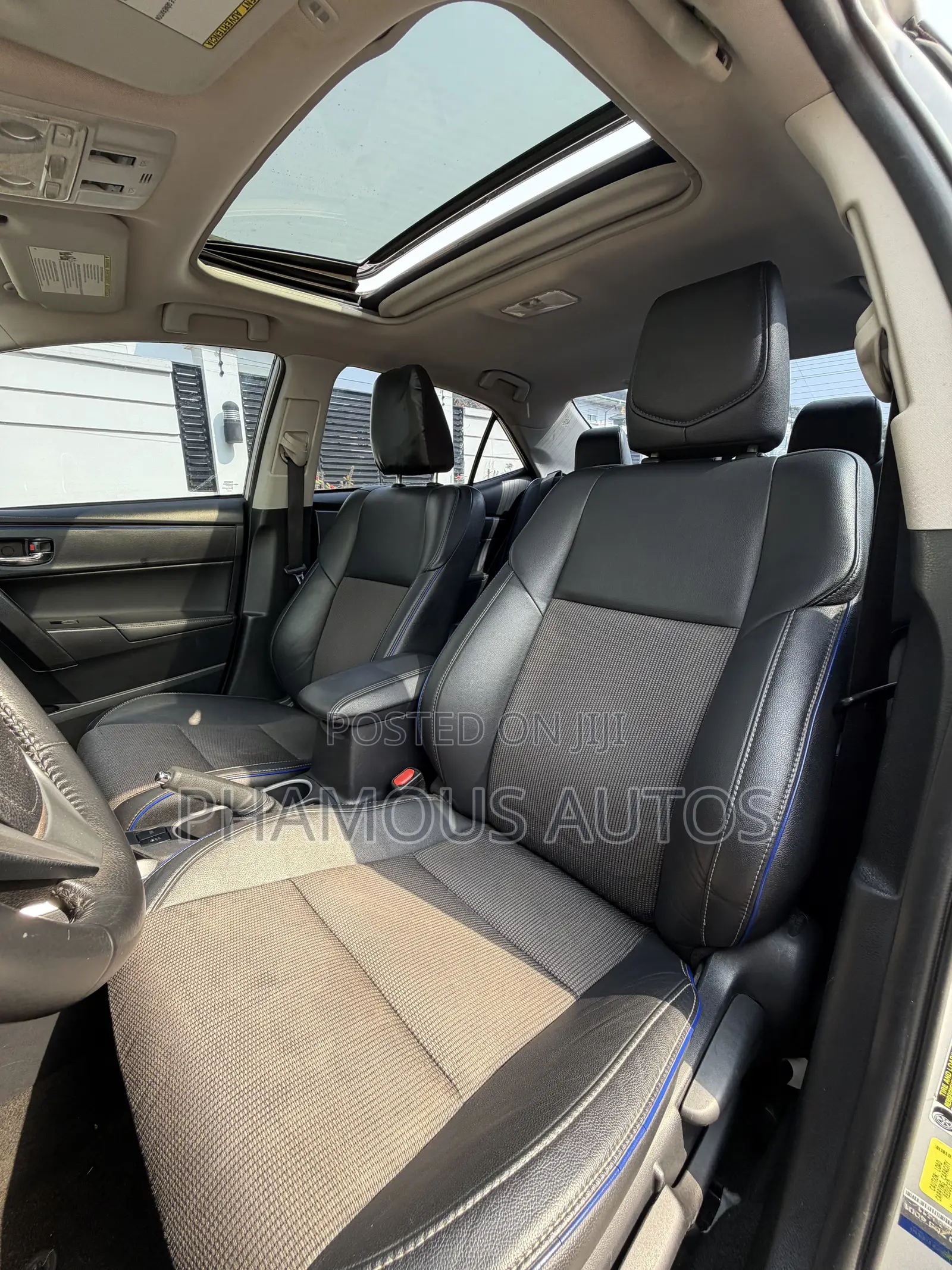 Toyota Corolla SE Special Edition 4dr Sedan (1.8L 4cyl CVT) 2017 Gray