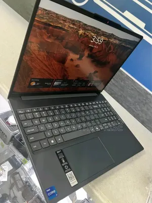 New Laptop Lenovo Ideapad 3 16GB Intel Core i7 SSD 512GB