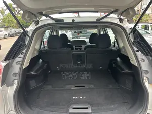 Nissan Rogue S 4dr SUV AWD (2.5L 4cyl CVT) 2015 Silver