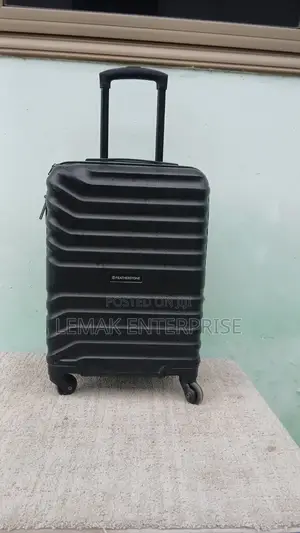 Featherstone 4-Wheel Hard Traveling Suitcase