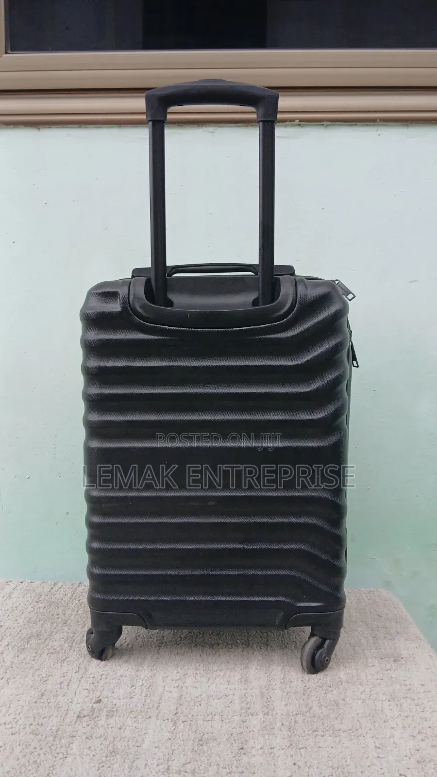 Featherstone 4-Wheel Hard Traveling Suitcase
