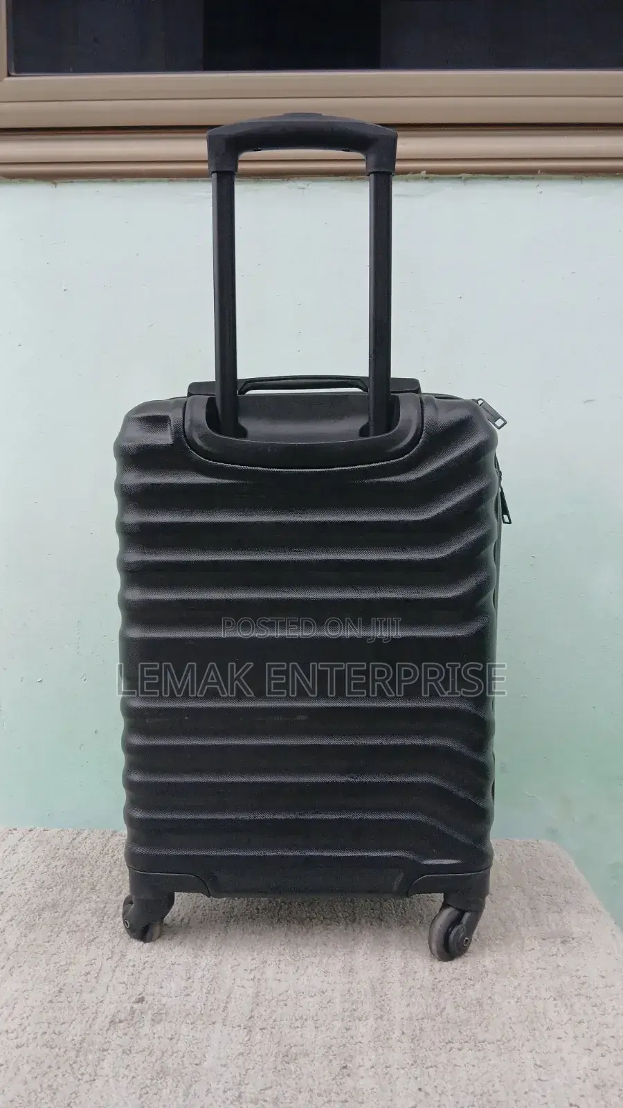 Featherstone 4-Wheel Hard Traveling Suitcase