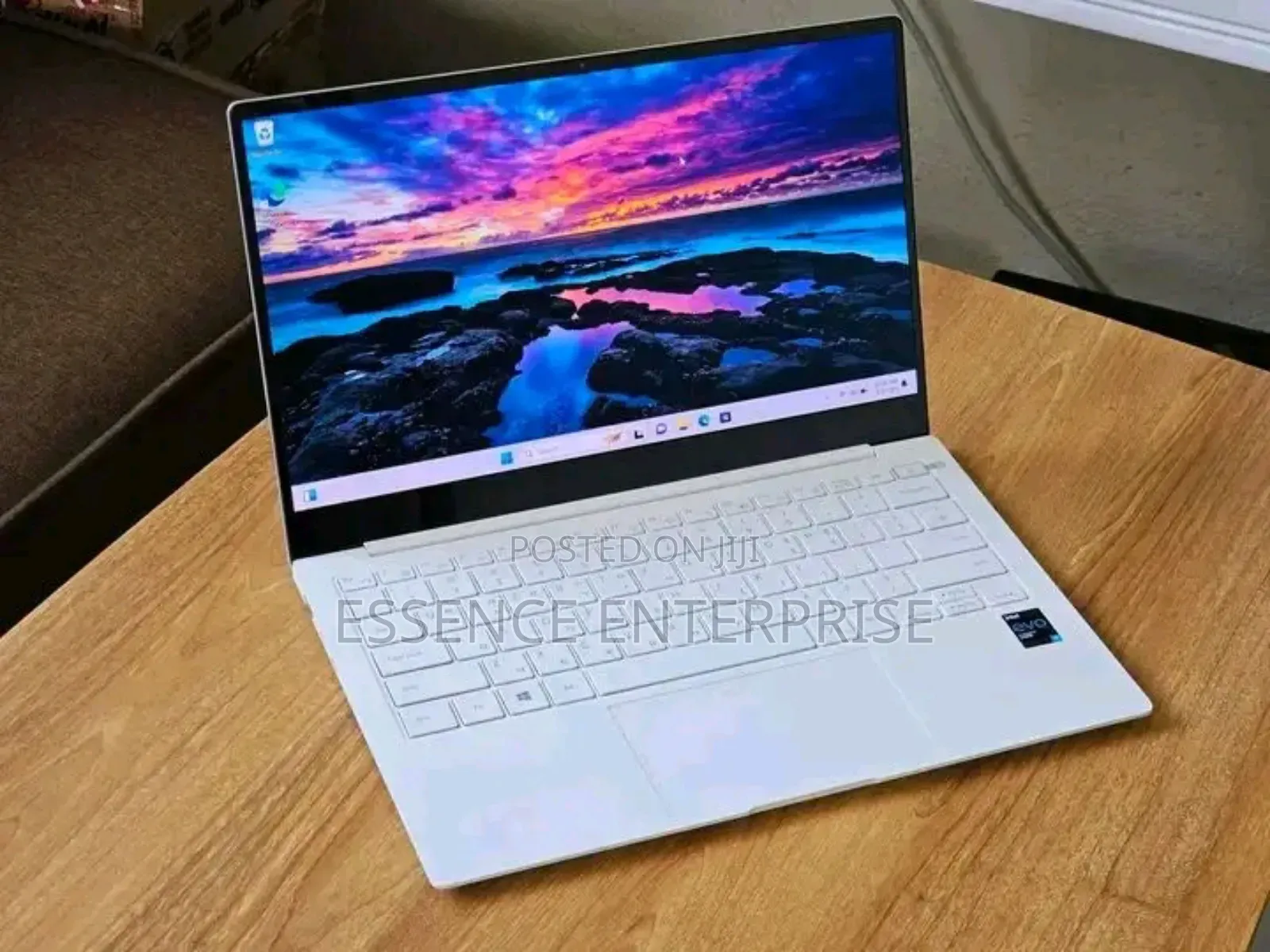 Laptop Samsung Galaxy Book4 Ultra 16GB Intel Core i5 SSD 512GB