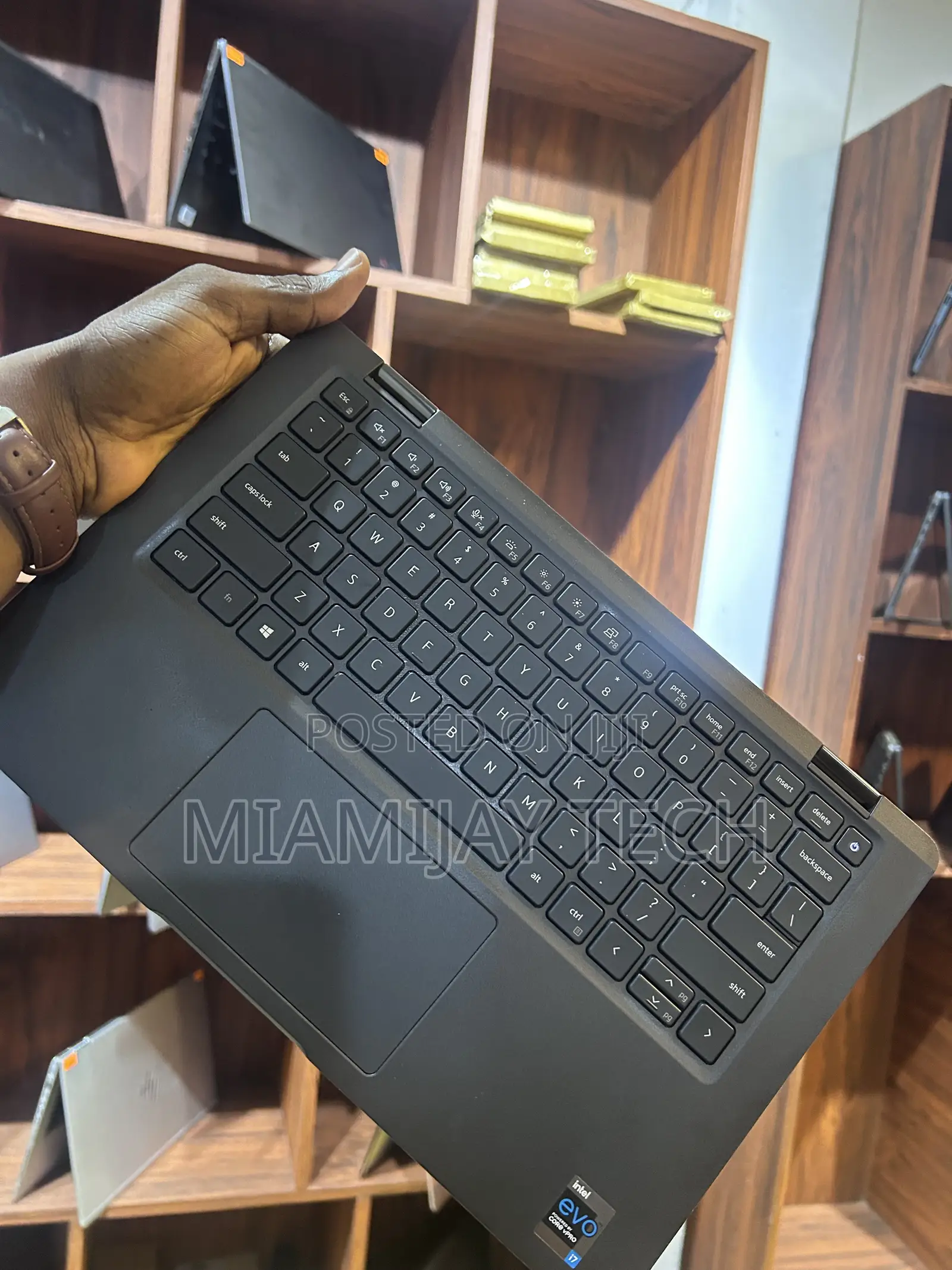 Laptop Dell Latitude 7420 32GB Intel Core i7 SSD 512GB