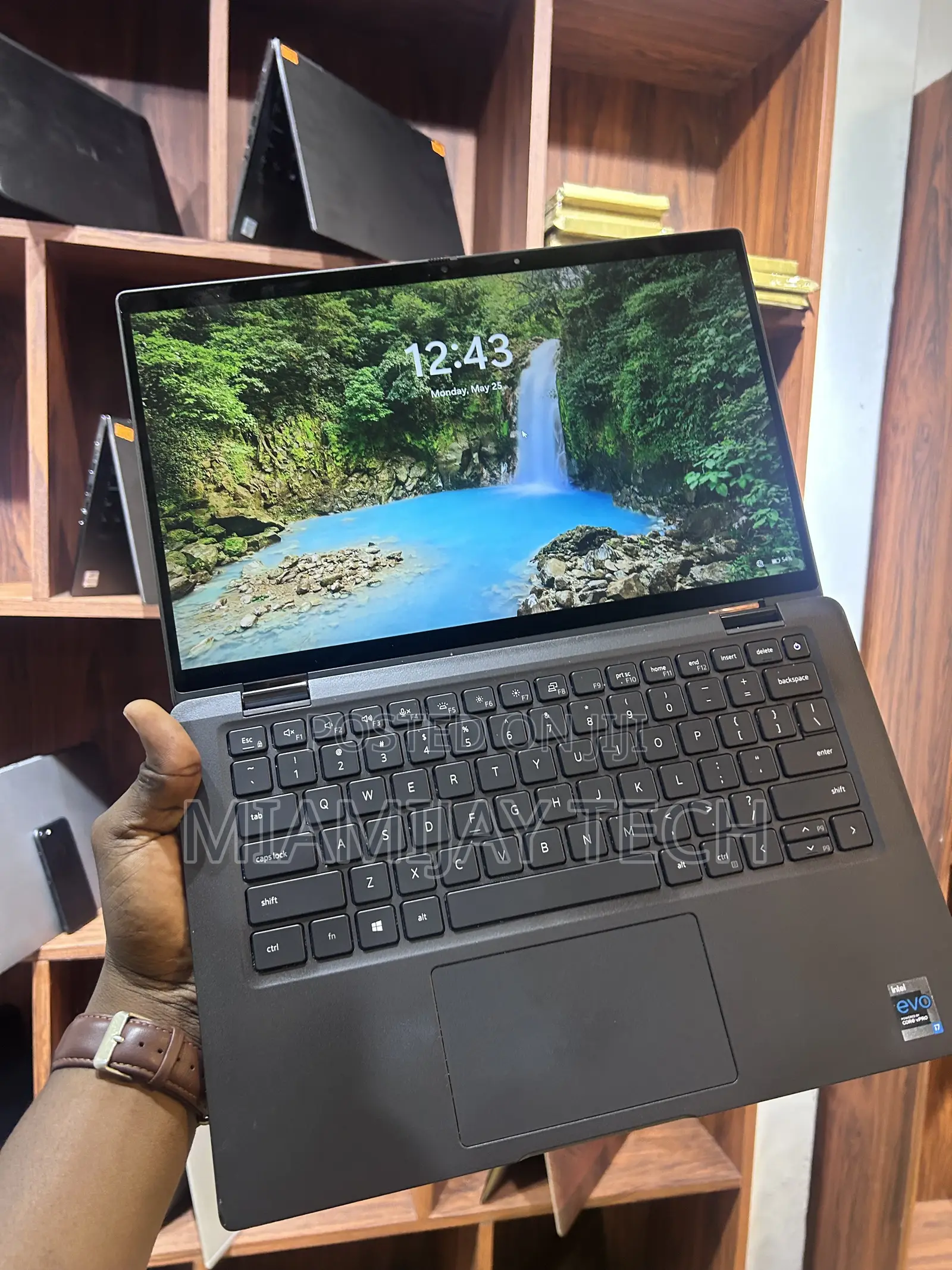 Laptop Dell Latitude 7420 32GB Intel Core i7 SSD 512GB