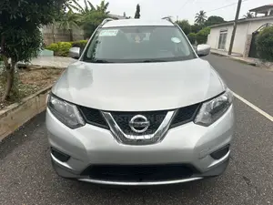 Nissan Rogue S 4dr SUV AWD (2.5L 4cyl CVT) 2015 Silver