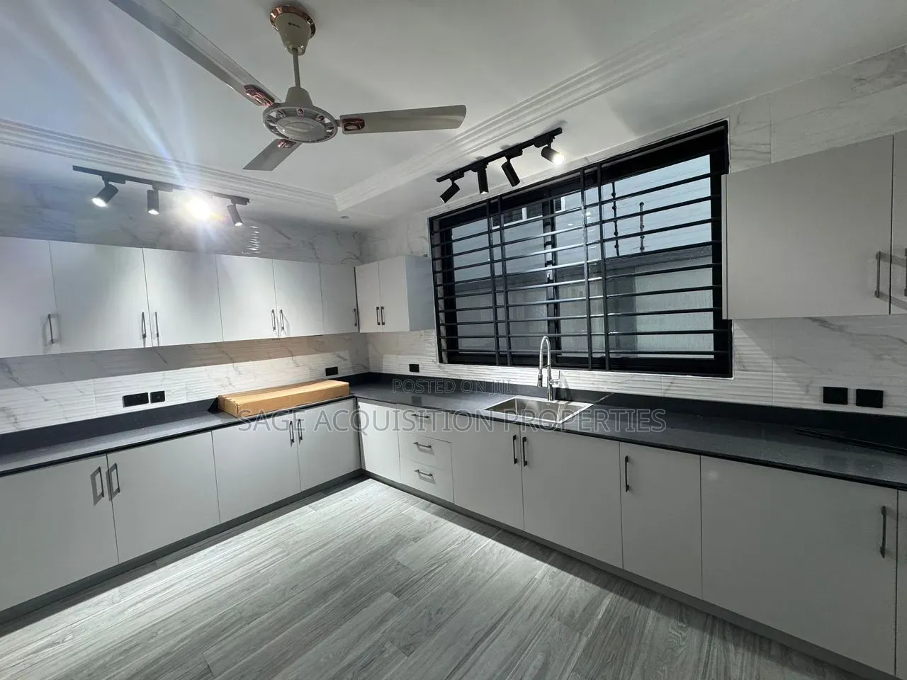 3bdrm House in Tesaddo, Airport Residential Area for rent