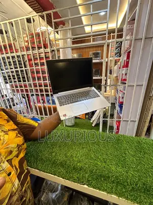 Laptop Lenovo A7 8GB Intel Core i5 HDD 1T