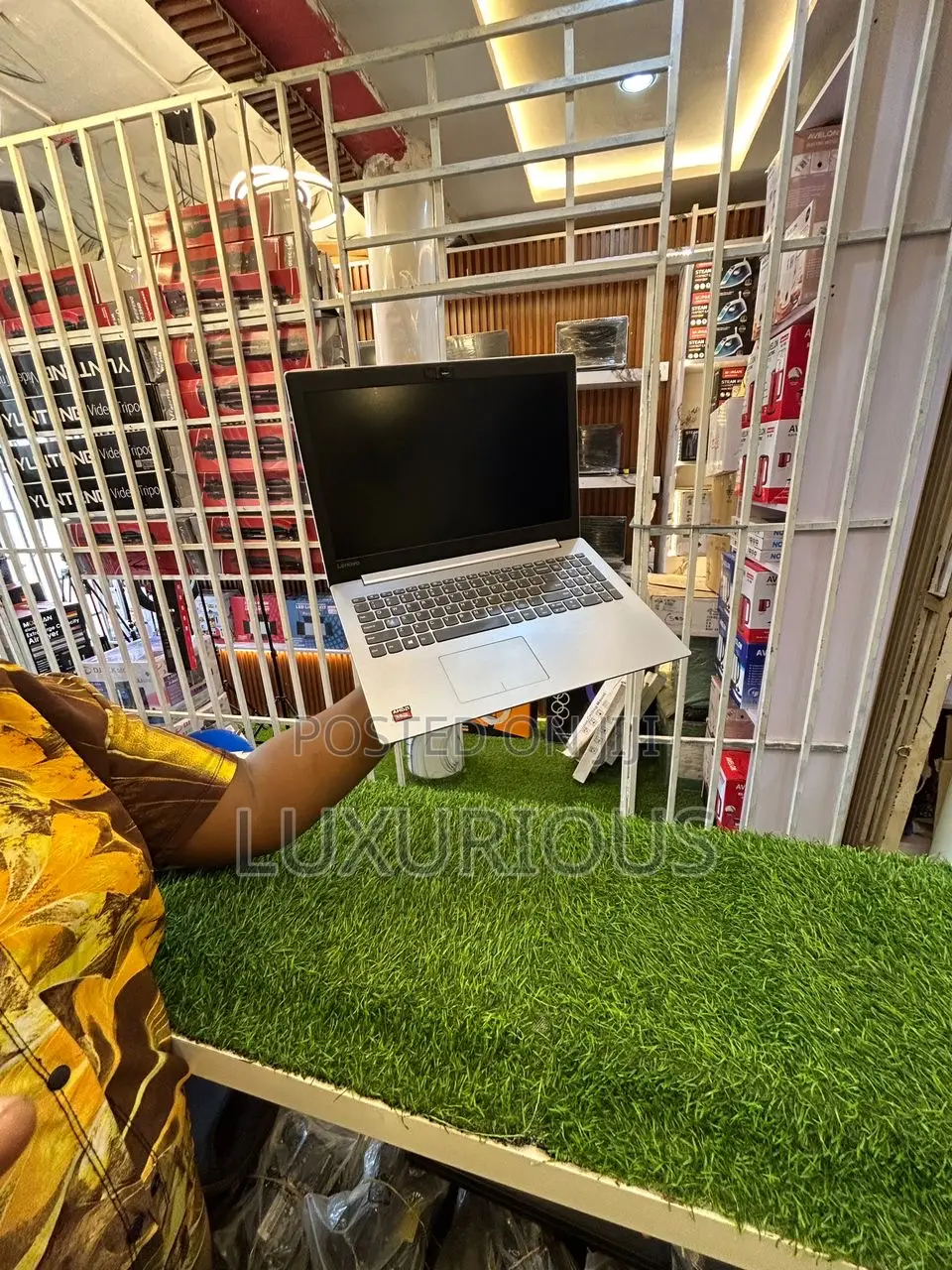 Laptop Lenovo A7 8GB Intel Core i5 HDD 1T