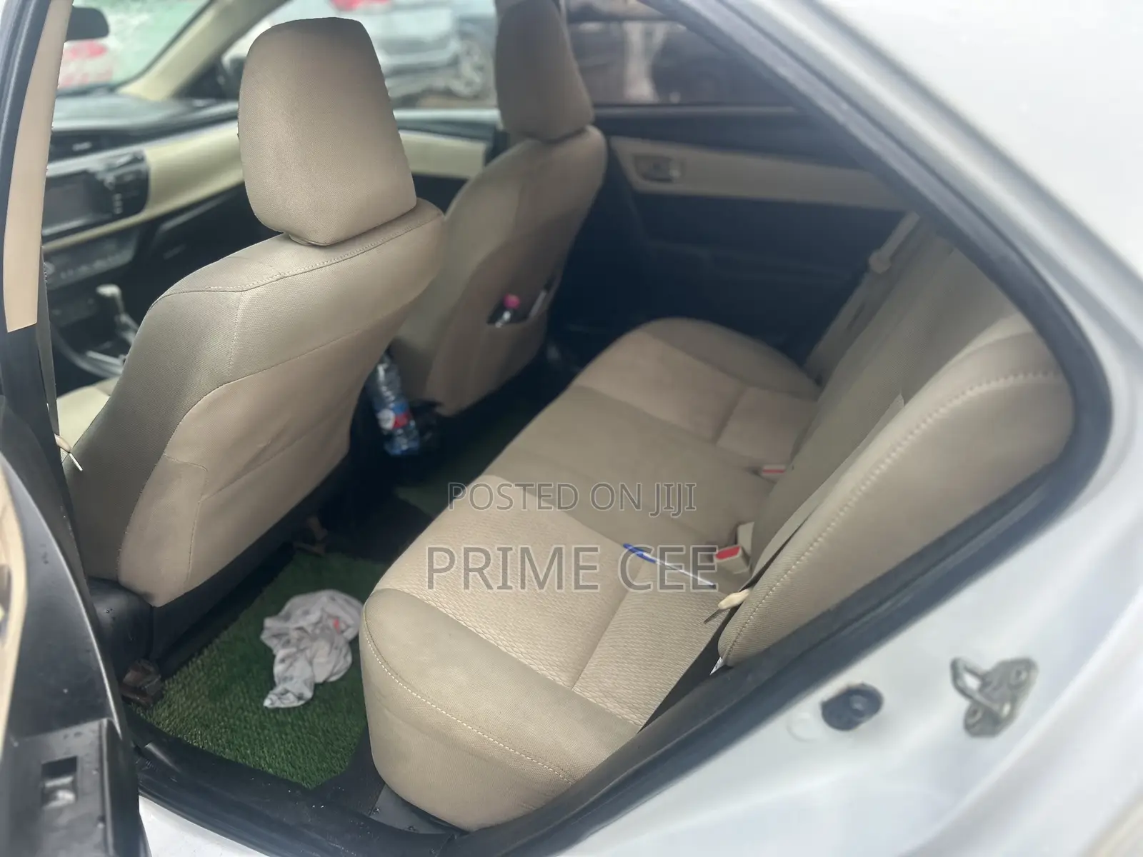 Toyota Corolla 2015 White