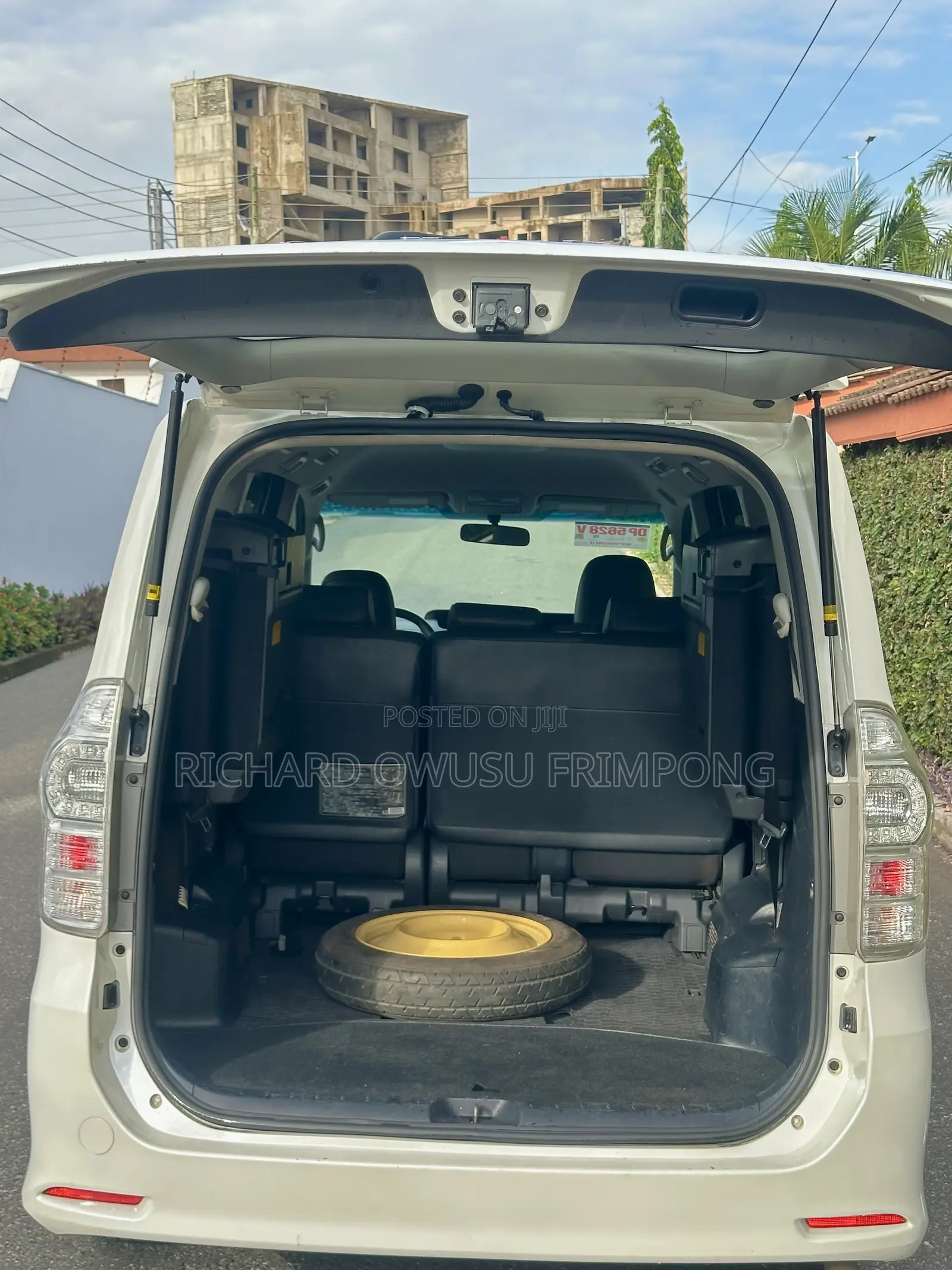 Toyota Voxy 2013 White