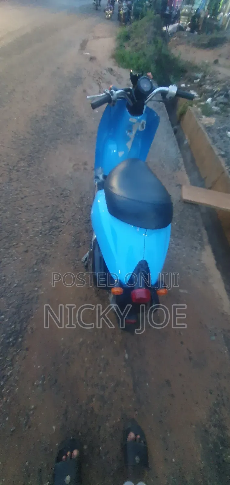 Honda CB 2010 Blue