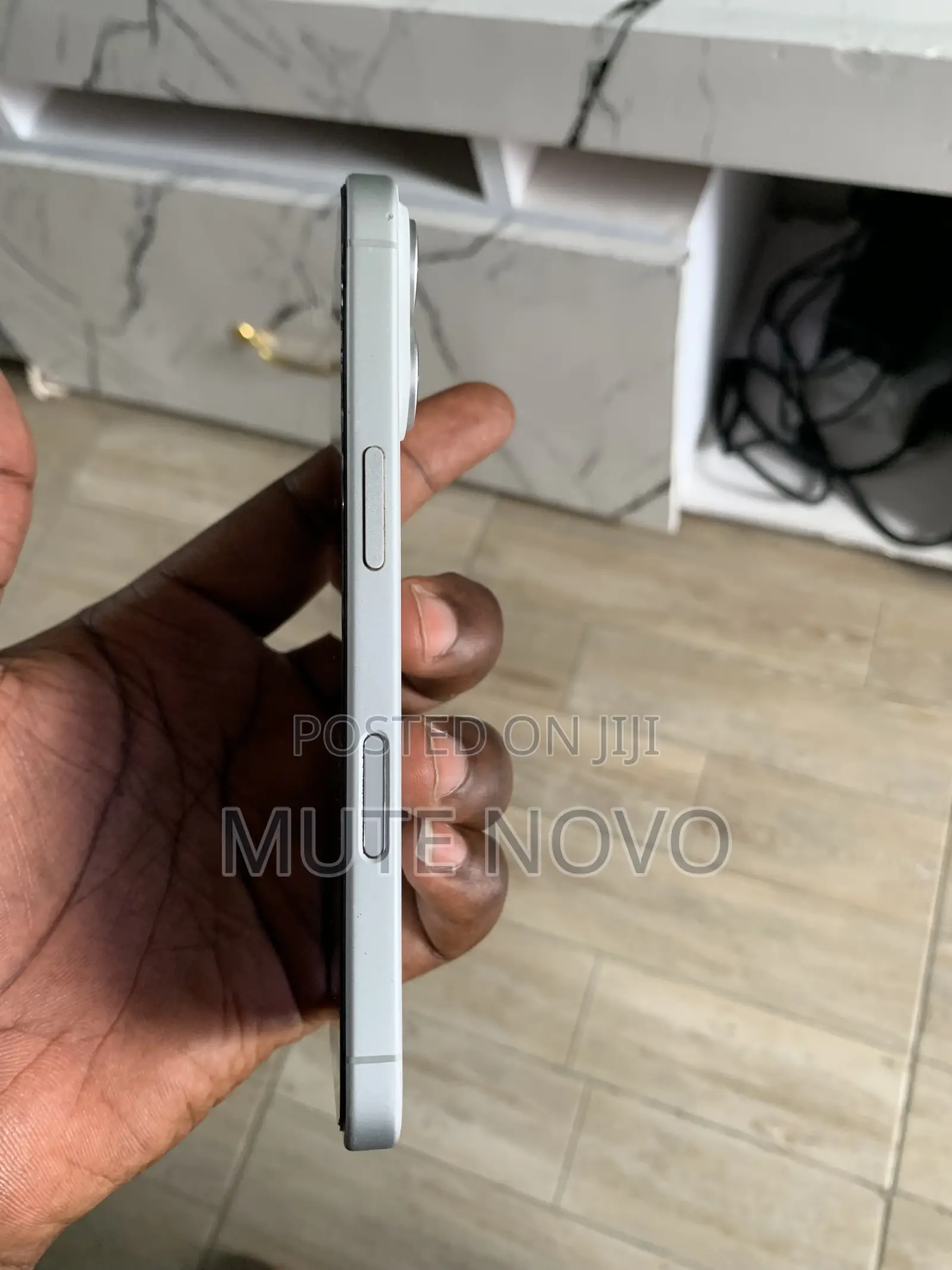 Apple iPhone 16 128 GB White
