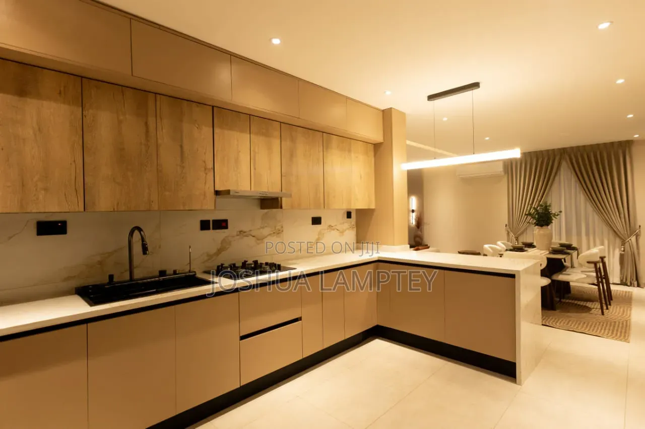 4bdrm House in Oyarifa Kucttam, Owusu Ansah for sale