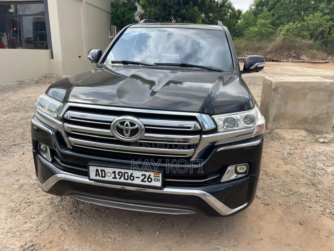 Toyota Land Cruiser 4.5 V8 VXR 2017 Black