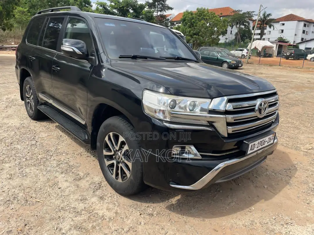 Toyota Land Cruiser 4.5 V8 VXR 2017 Black