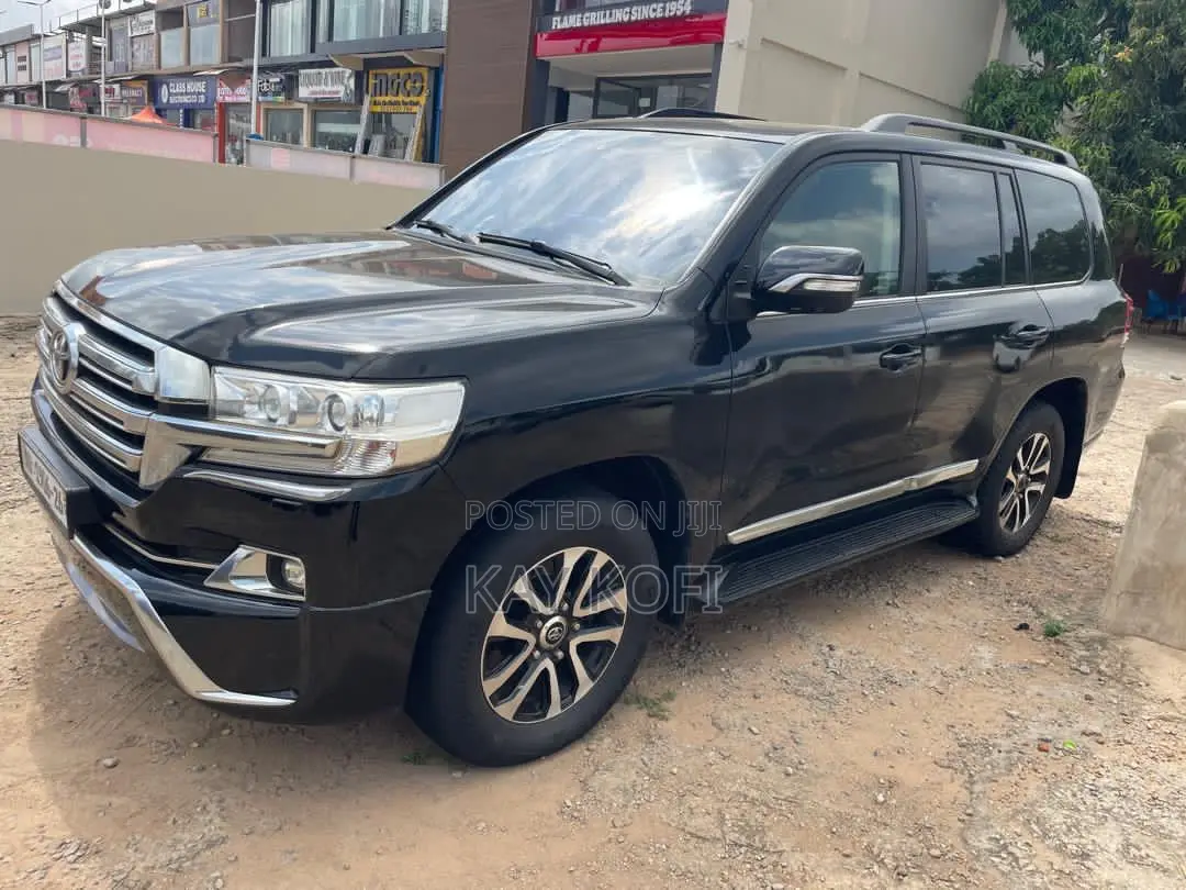 Toyota Land Cruiser 4.5 V8 VXR 2017 Black