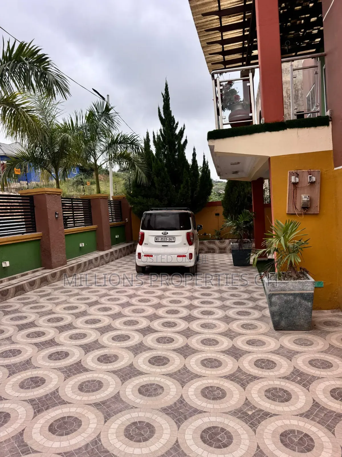 Furnished 5bdrm House in Millions Properties, Kumasi Metropolitan