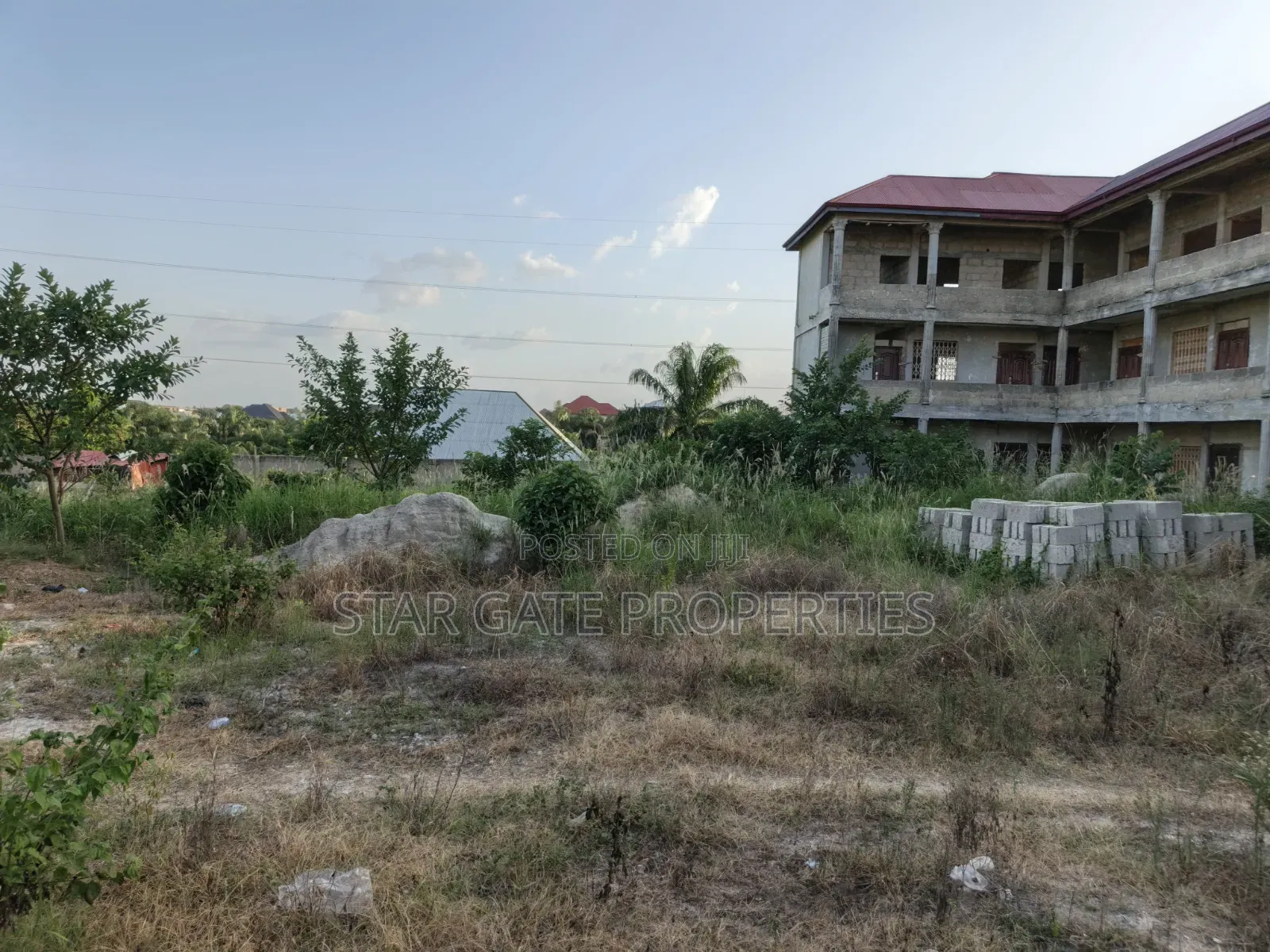 11bdrm House in Adesina (Near, Kumasi Metropolitan for sale
