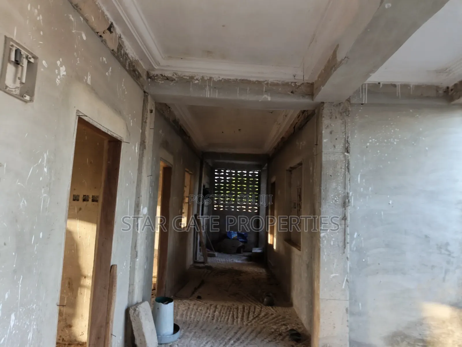 11bdrm House in Adesina (Near, Kumasi Metropolitan for sale