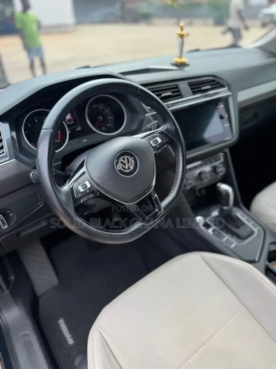 Volkswagen Tiguan 2.0T SE FWD 2019 Green