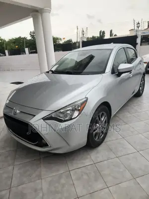 Toyota Yaris 2020 Gray
