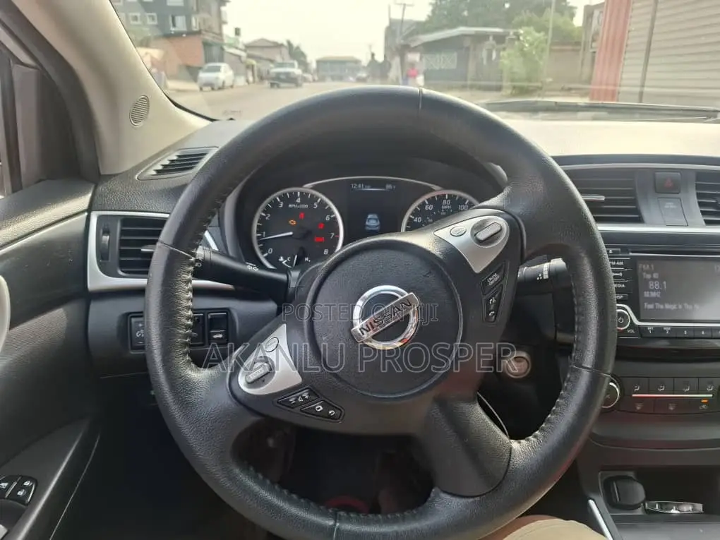 Nissan Sentra SV 2017 Silver