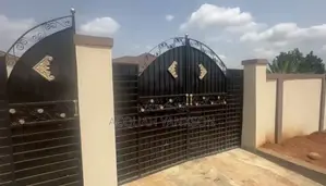 6bdrm House in Kay Properties, Kumasi Metropolitan for sale