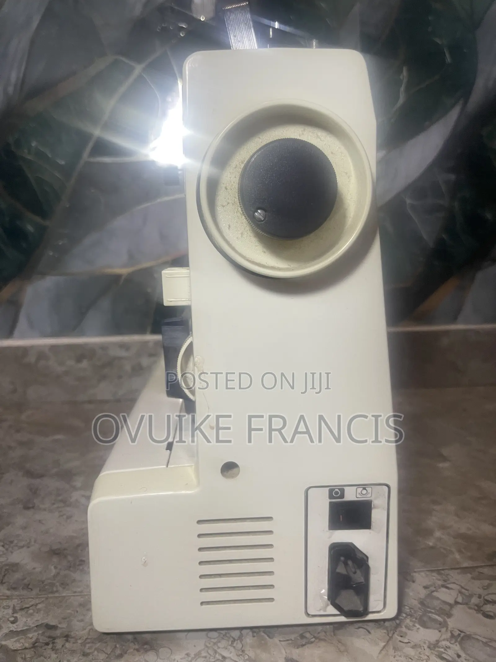 Home Used Industrial Sowing Machine Still in Very Good Condition