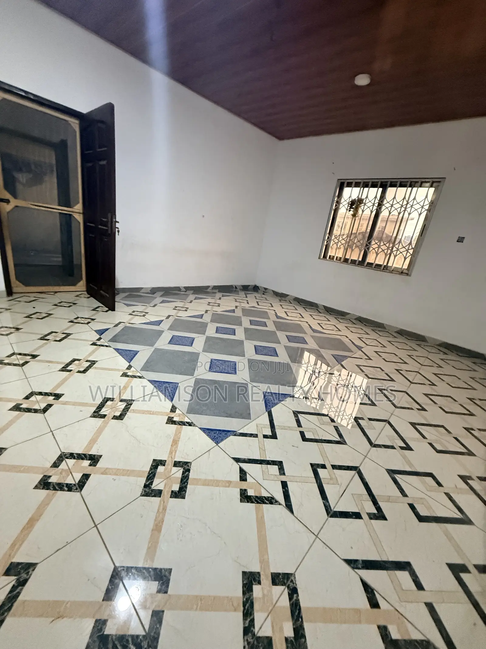 1bdrm Apartment in Community 18 Area, Spintex for rent