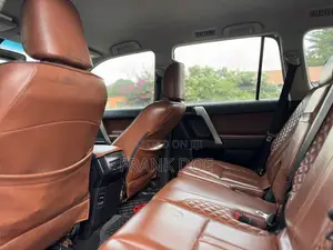Toyota Land Cruiser Prado 2017 Gray