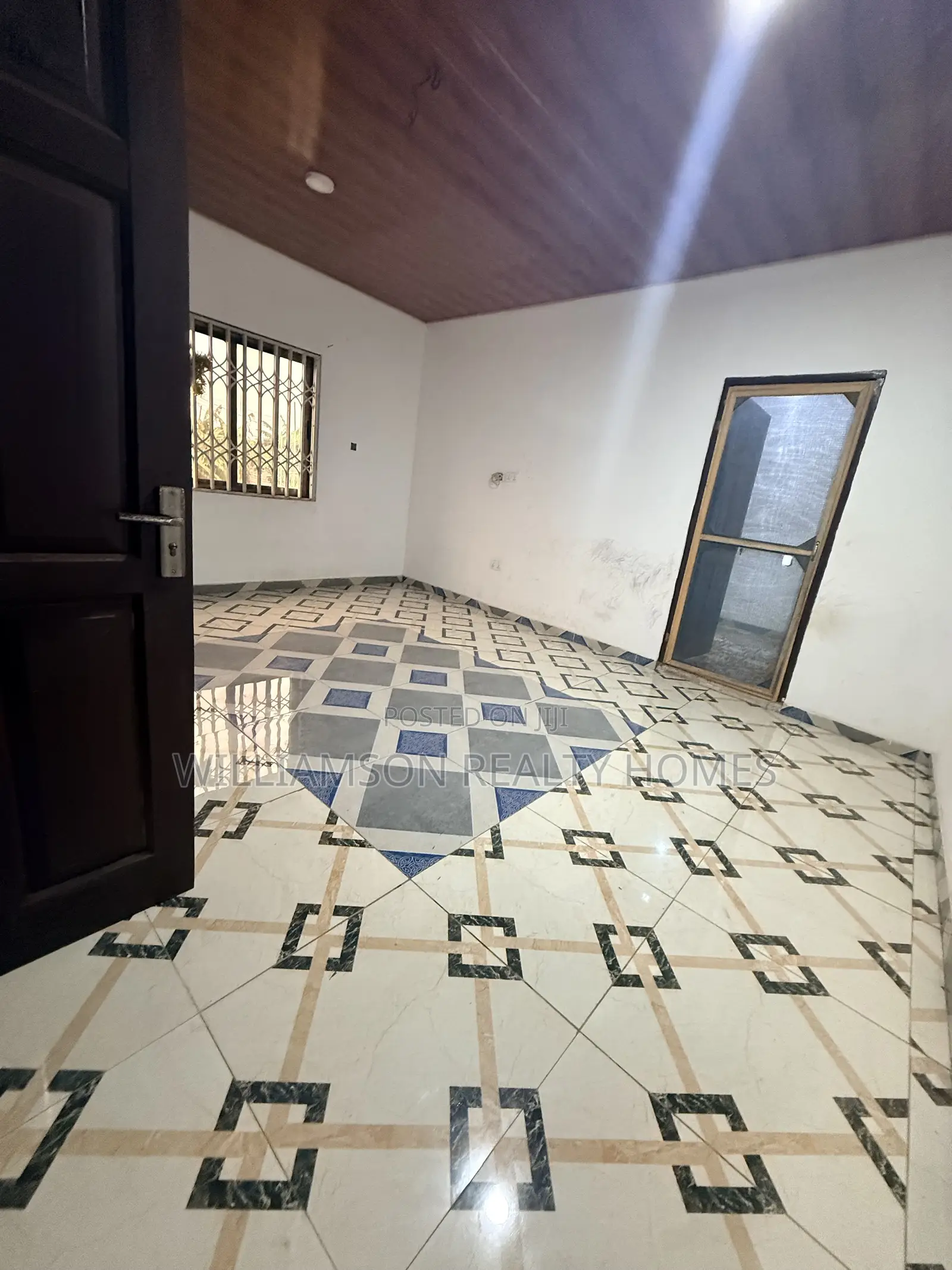 1bdrm Apartment in Community 18 Area, Spintex for rent
