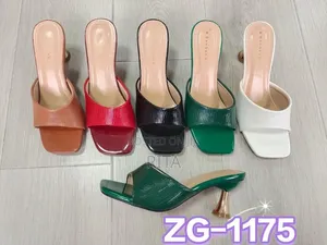 Flat Sandals Vendor