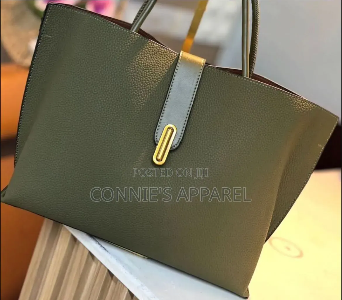 A Must Have Handbags for Ladies
