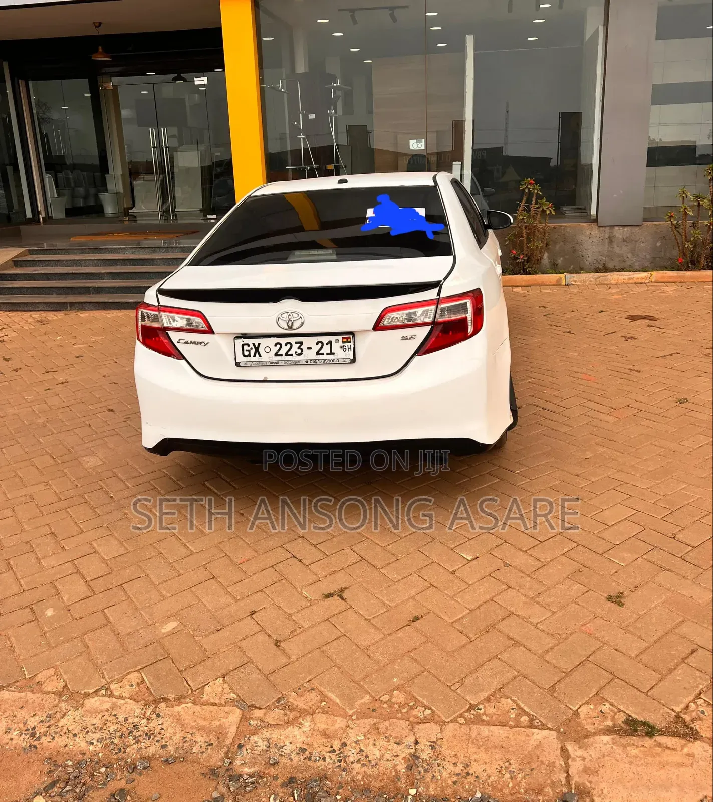 Toyota Camry SE 4dr Sedan (2.5L 4cyl 6A) 2015 White